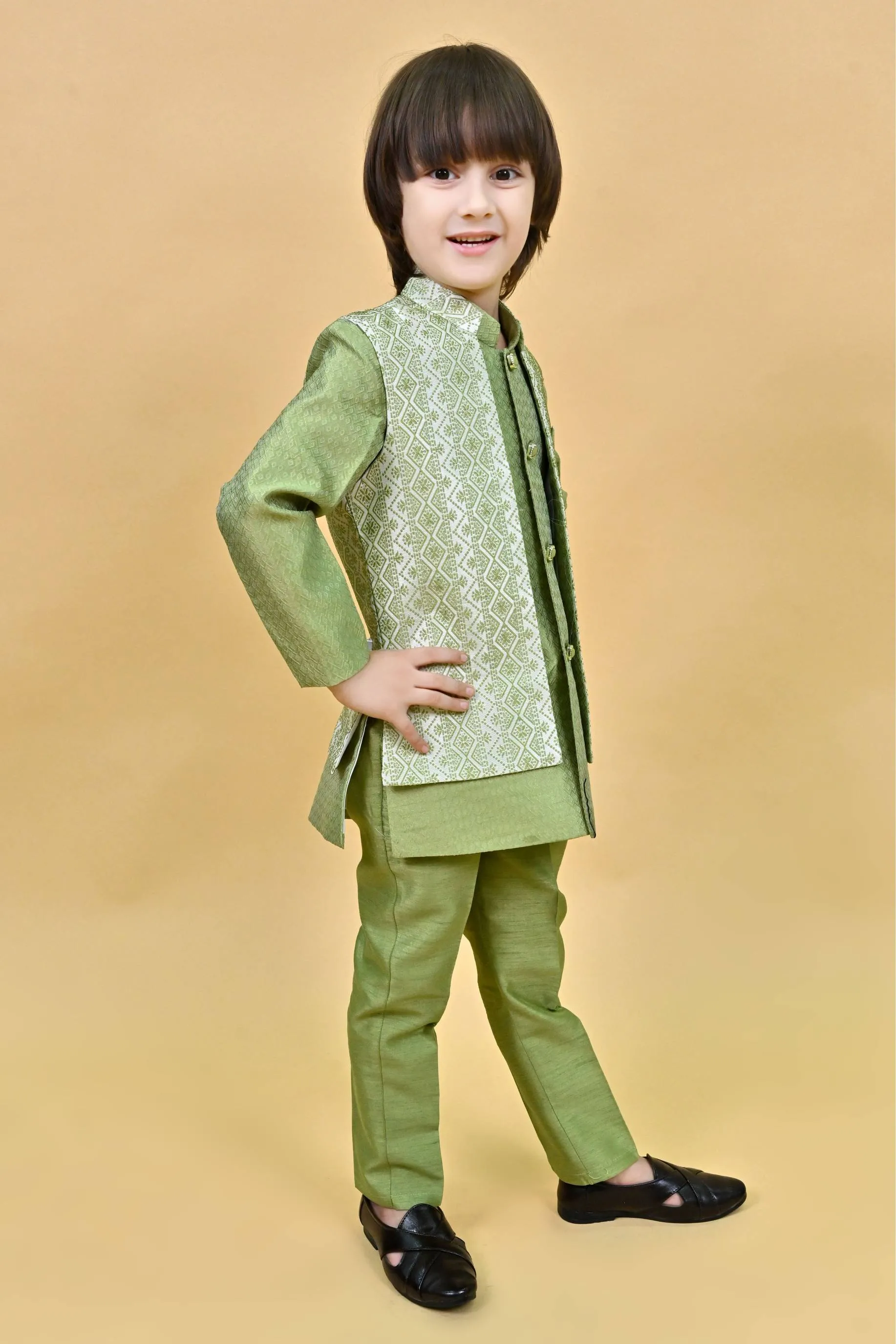 Ahhaaaa Ethnic Zari Work Indo-Western Printed Kurta, Waistcoat and Pajama 3-Piece Set for Boys