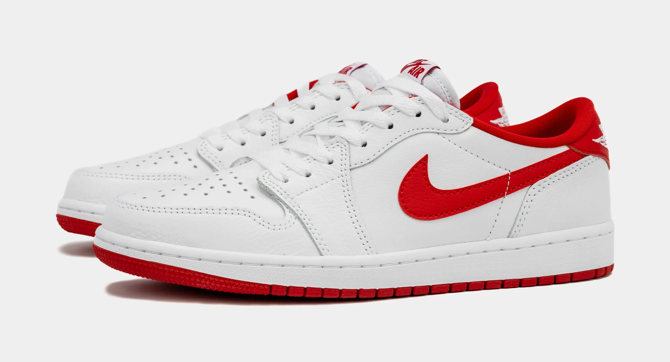 Air Jordan 1 Retro Low OG University Red Mens Lifestyle Shoes (White/Red) Free Shipping