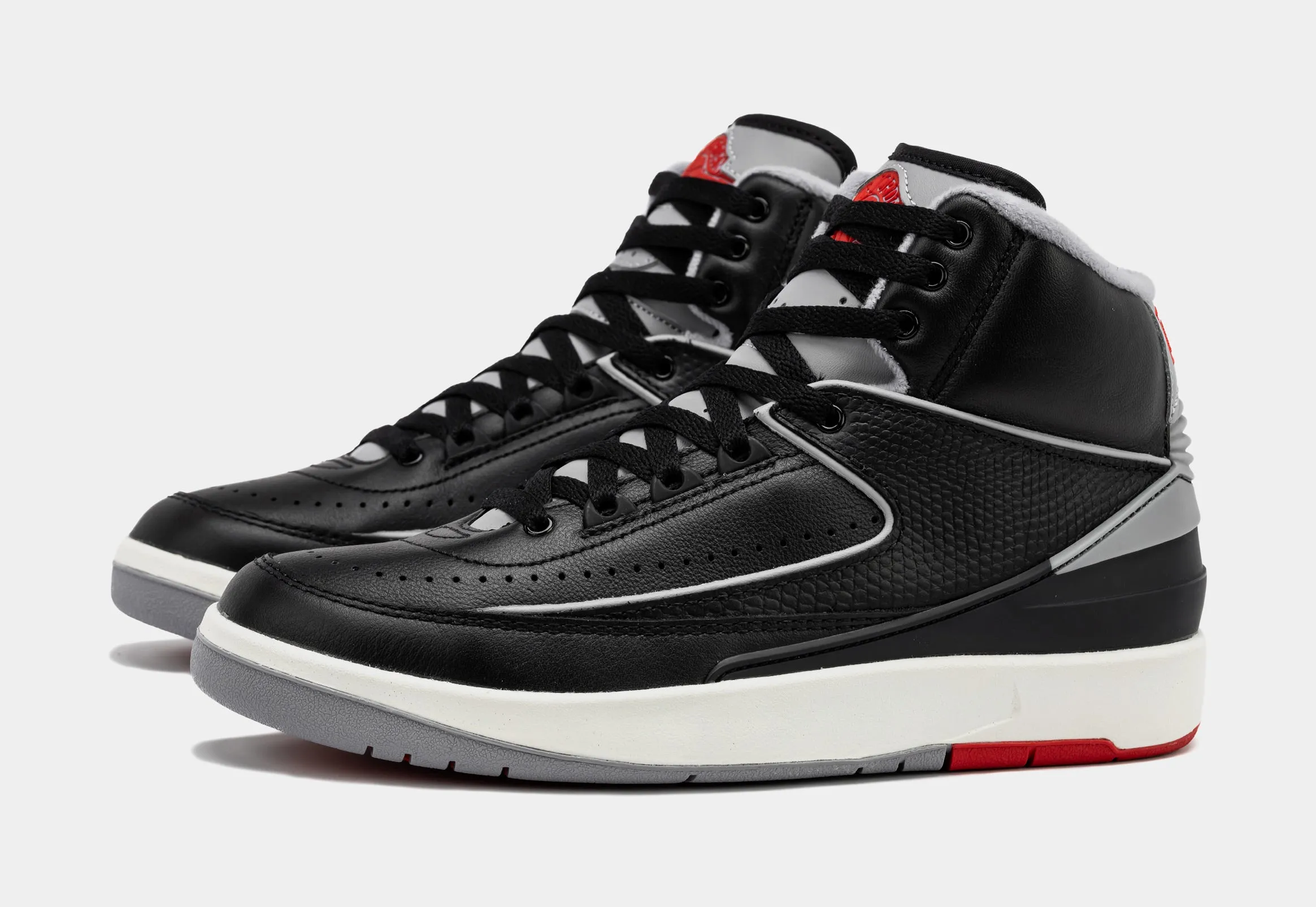 Air Jordan 2 Retro Black Cement Grade School Lifestyle Shoes (Black/Cement Grey)