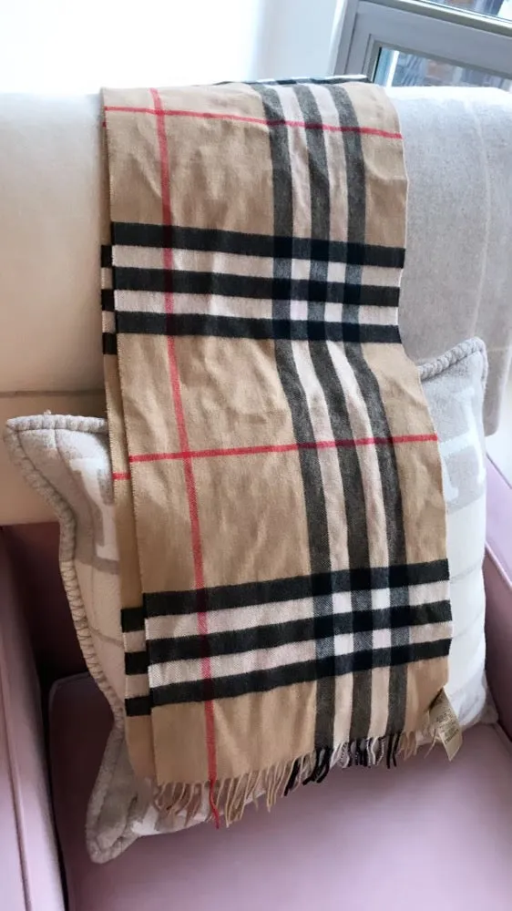 Burberry Heart and check print scarf