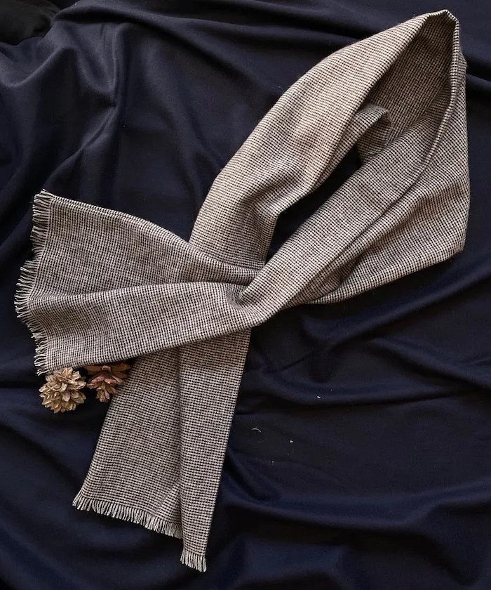 Cedar Brown Tweed Scarf