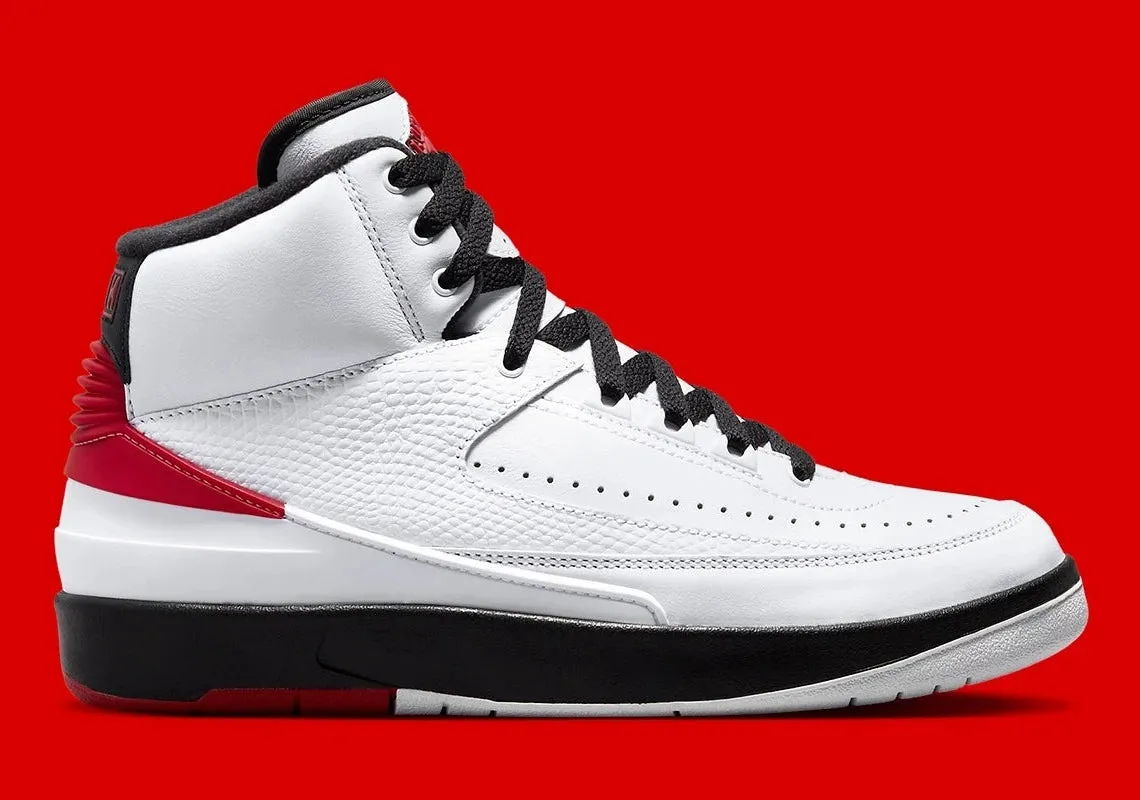 Jordan 2 Retro OG Chicago (2022)