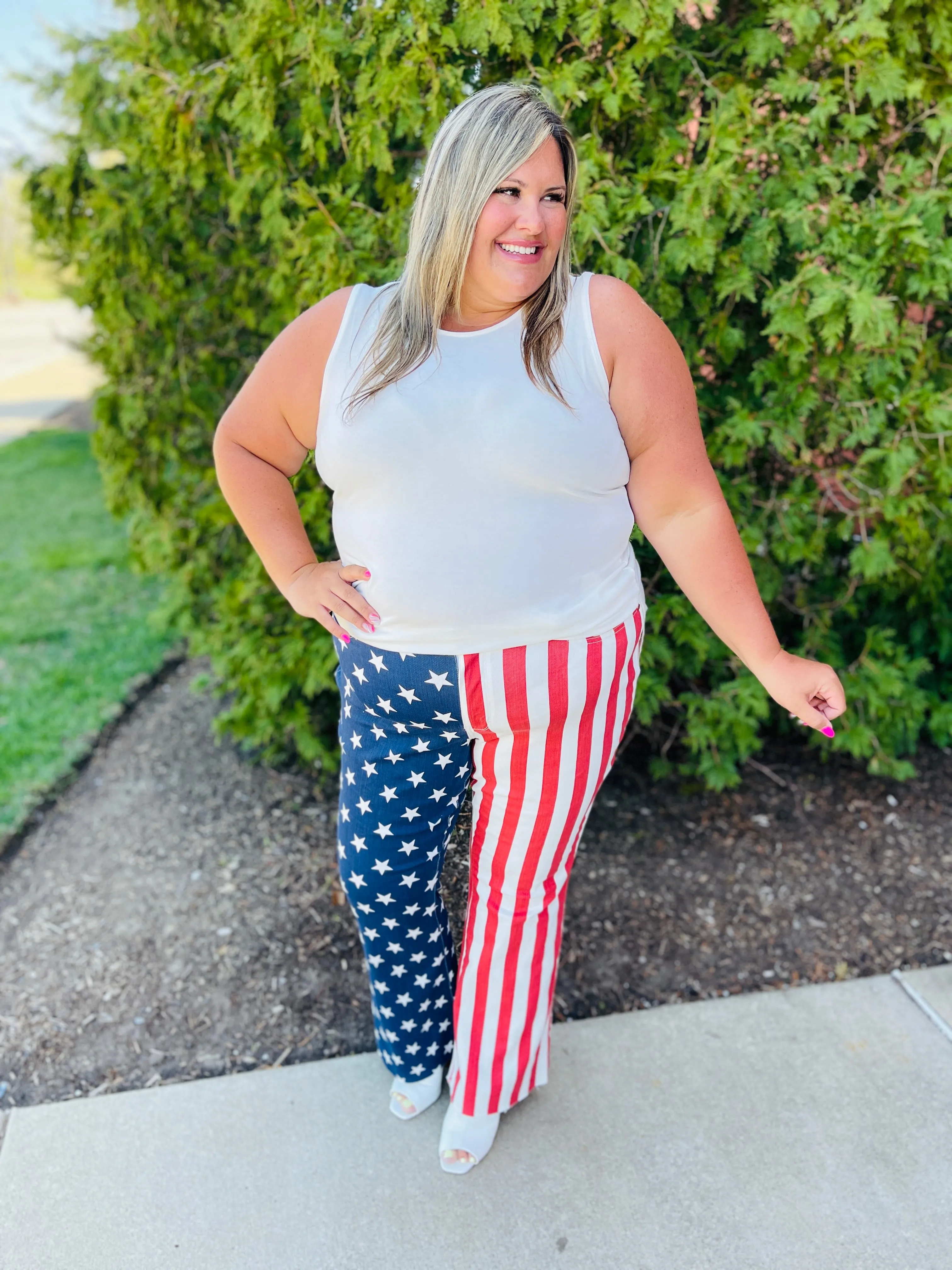 Judy Blue REG/CURVY Star Spangled Babe Flare Jeans