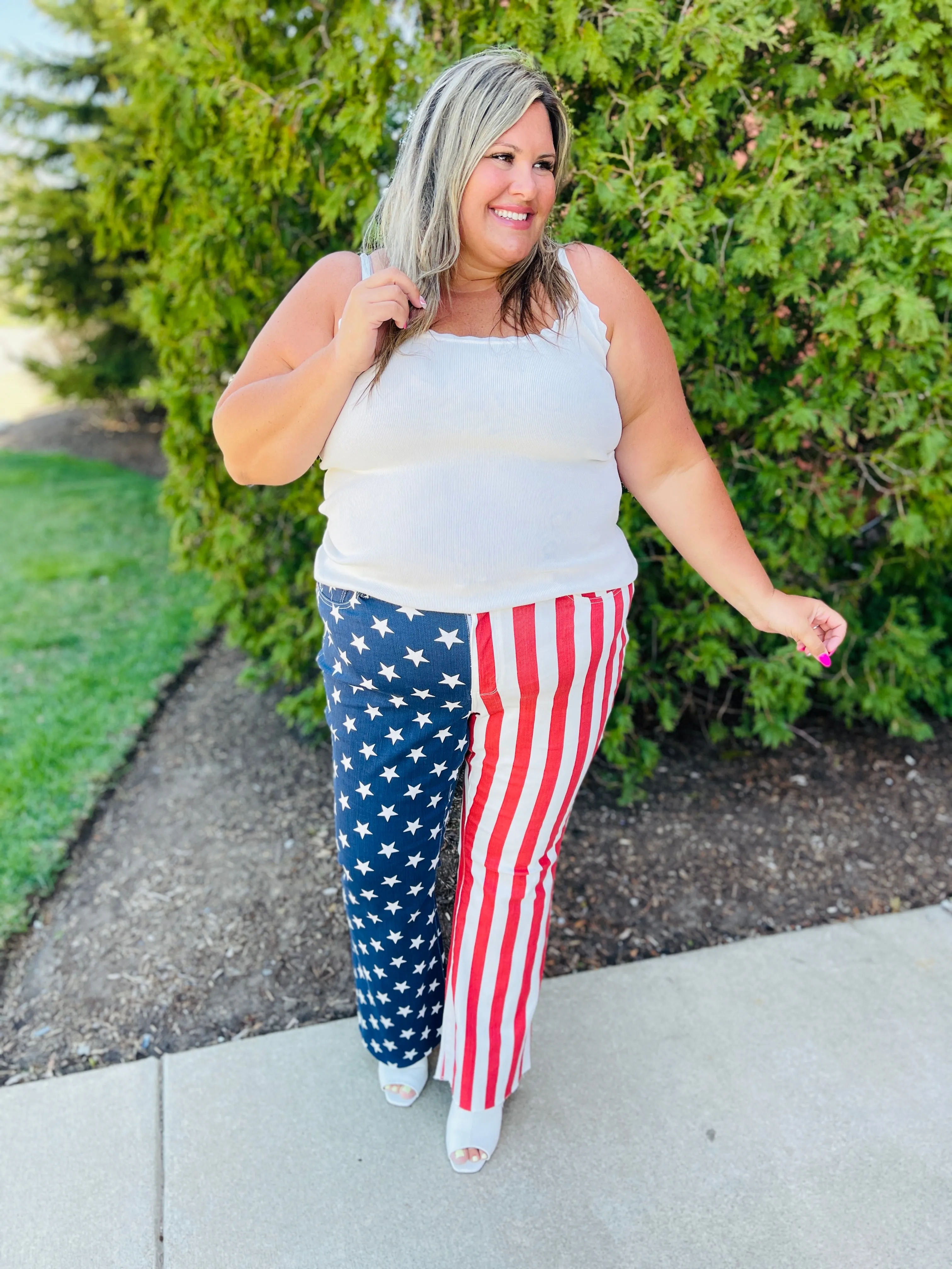 Judy Blue REG/CURVY Star Spangled Babe Flare Jeans