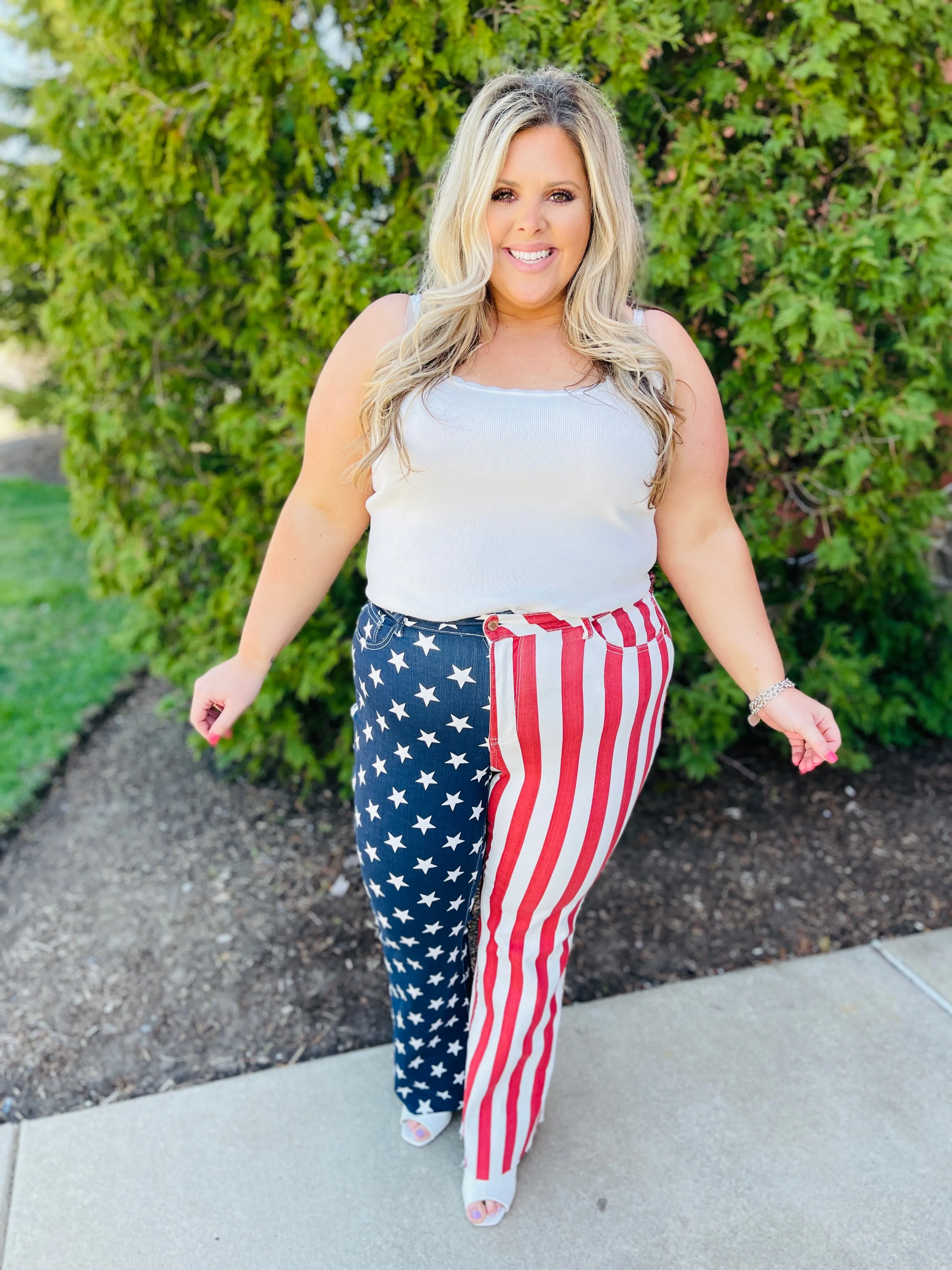 Judy Blue REG/CURVY Star Spangled Babe Flare Jeans