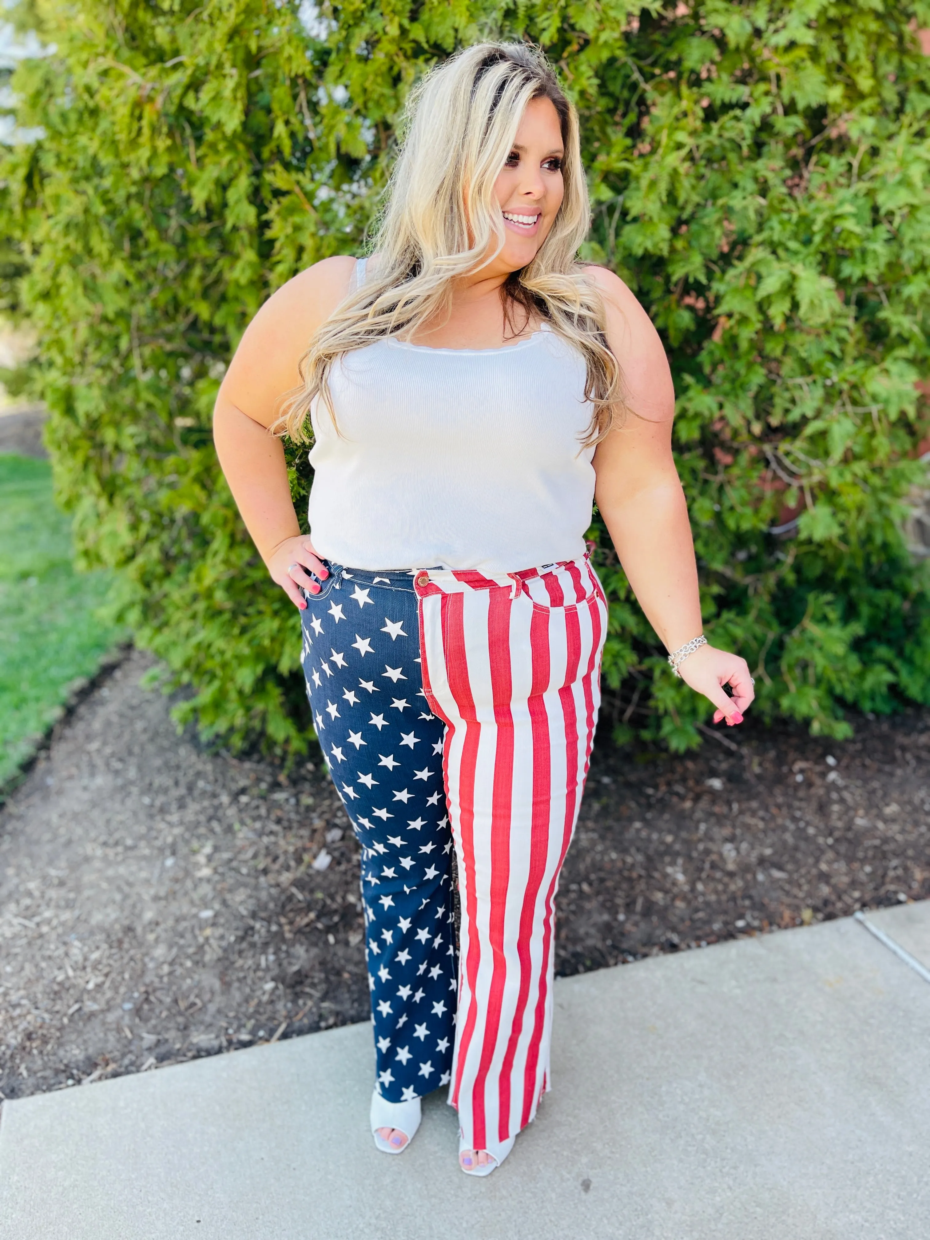 Judy Blue REG/CURVY Star Spangled Babe Flare Jeans