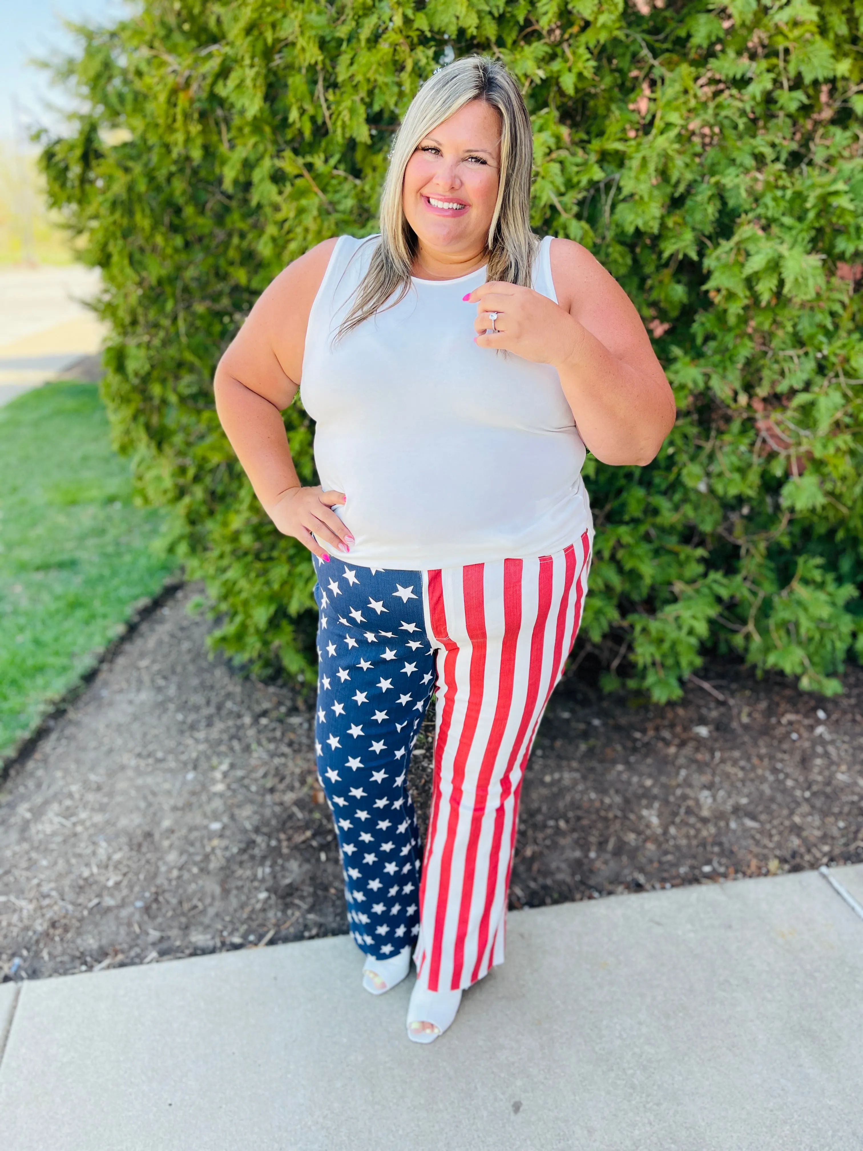 Judy Blue REG/CURVY Star Spangled Babe Flare Jeans