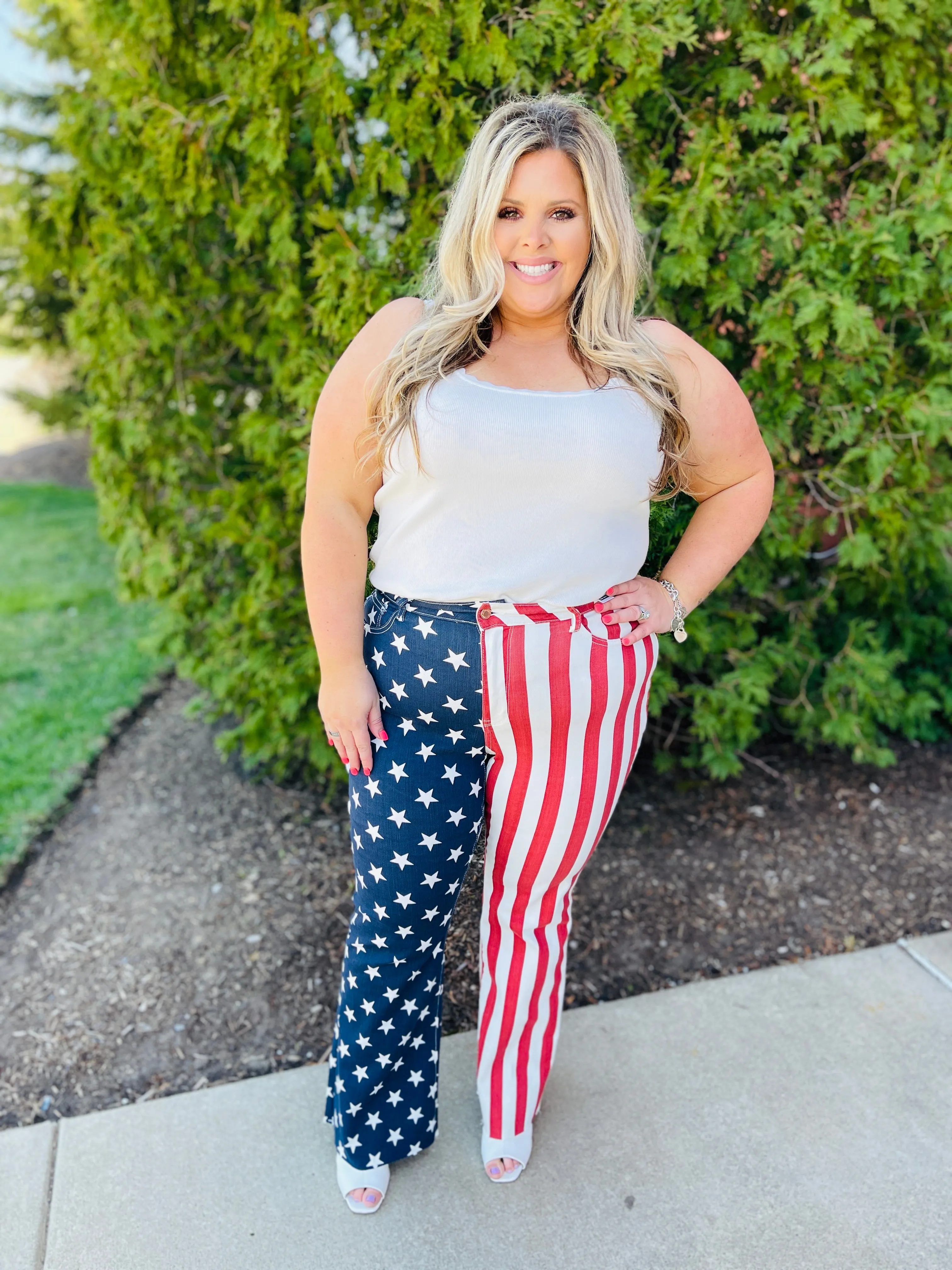 Judy Blue REG/CURVY Star Spangled Babe Flare Jeans