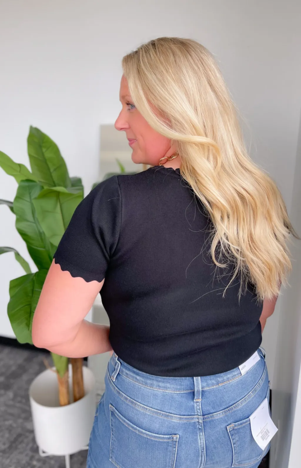 Kathy Scalloped Black Top-Curvy