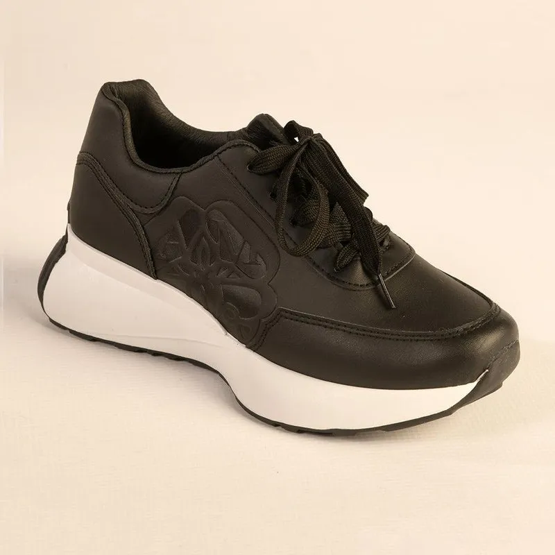 Madison Petals Sneaker - Black/White