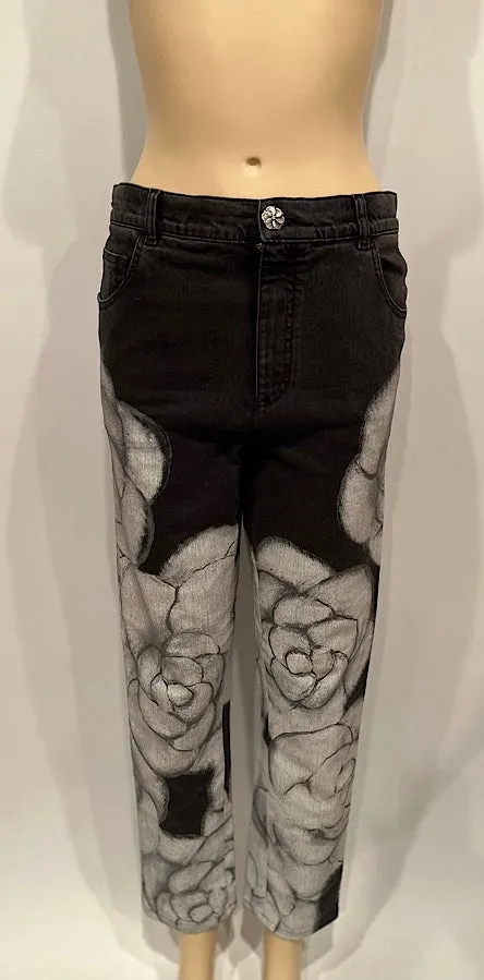 NWT Chanel 2016 Fall Ready to Wear Runway Black White Camellia Painted Jeans FR 38 US 4