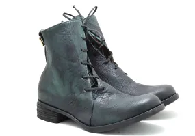 spiral lace boot 1 | seaweed | Yak