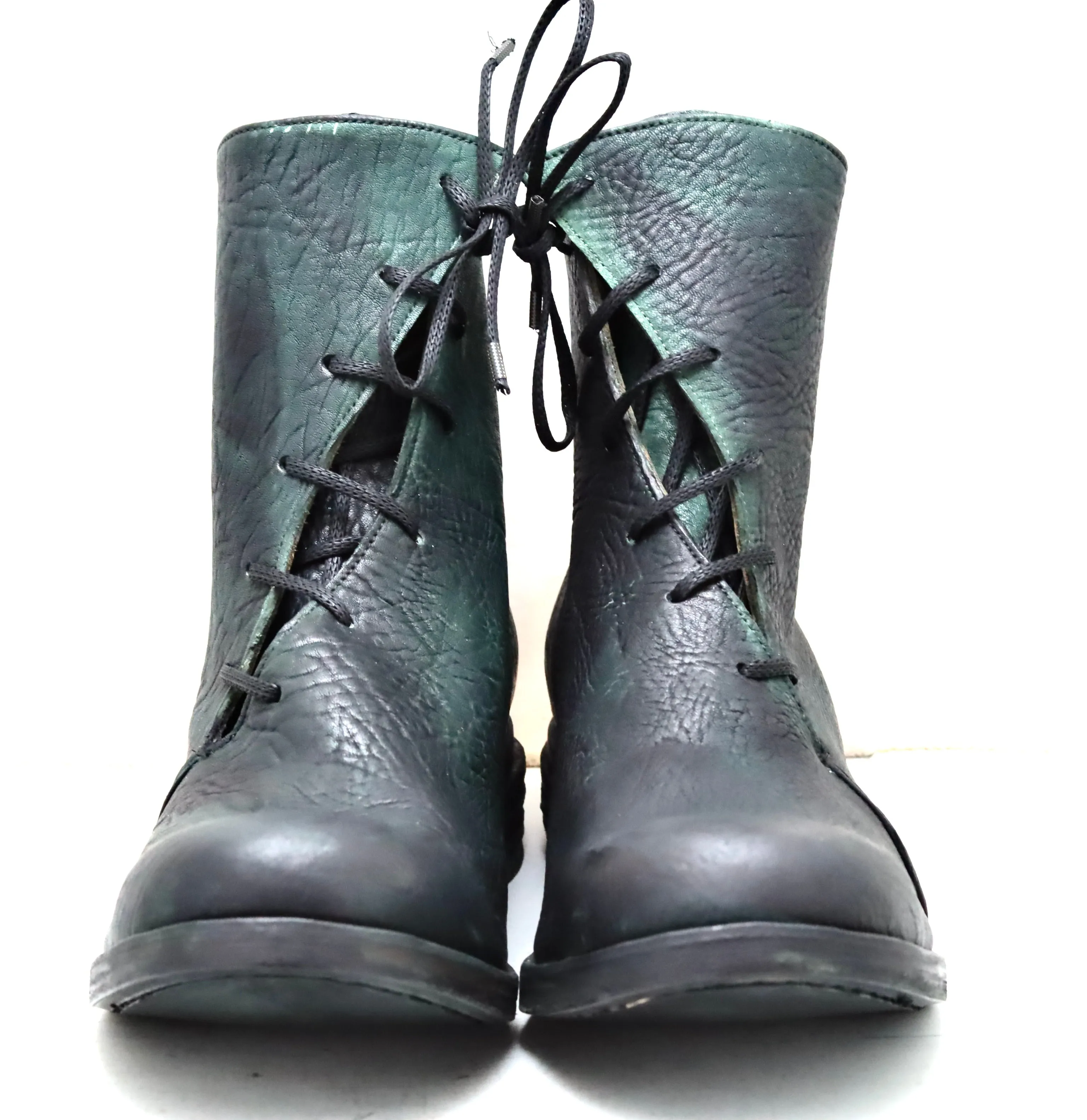 spiral lace boot 1 | seaweed | Yak